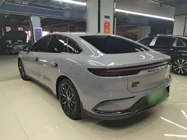 BYD Han 2025