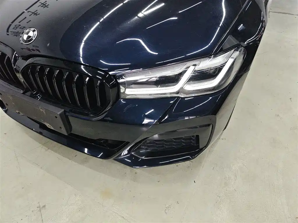 BMW 5 Series 2021 — фото 18