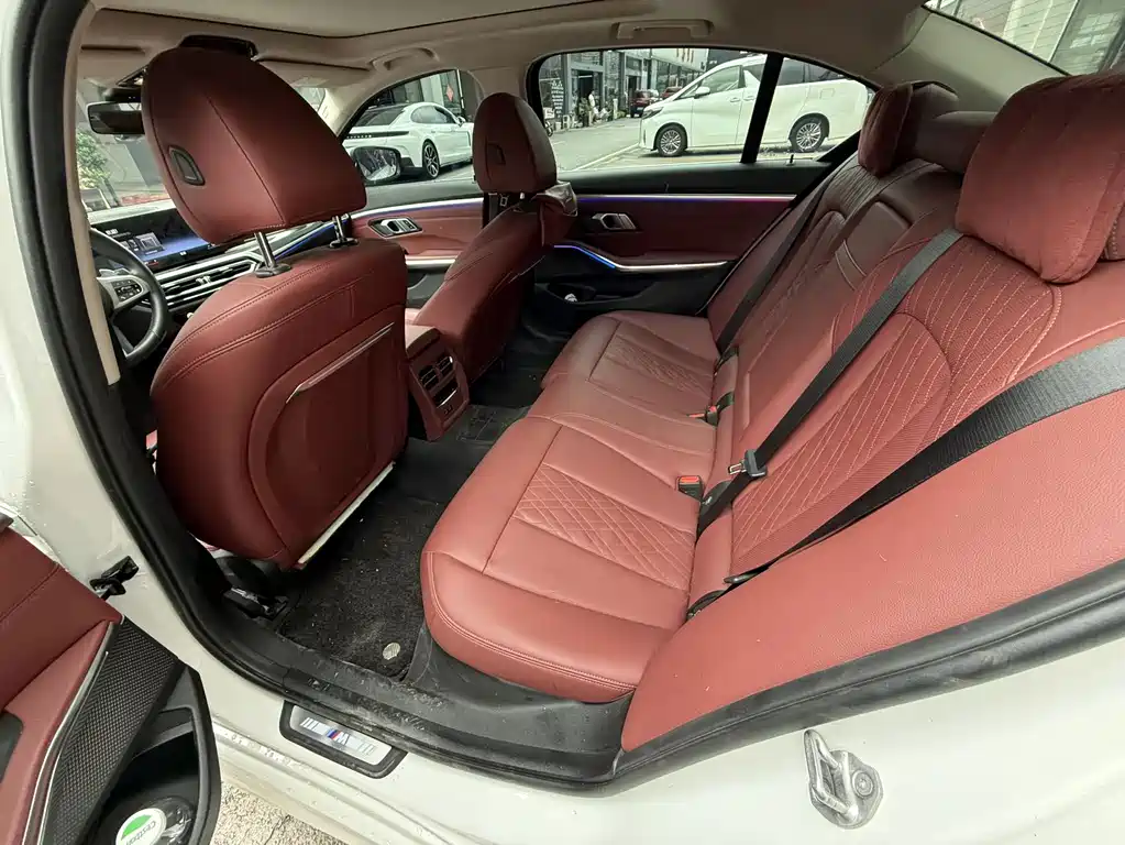 BMW 3 Series 2023
