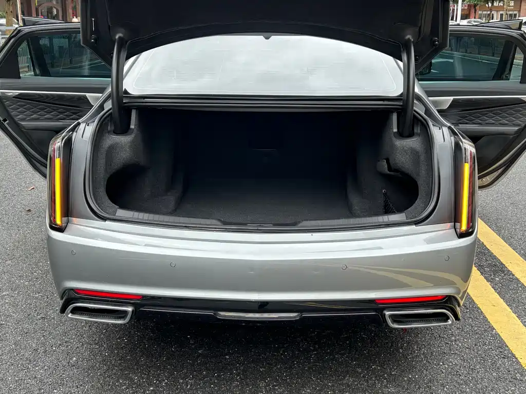 Cadillac CT6 2024 — фото 12