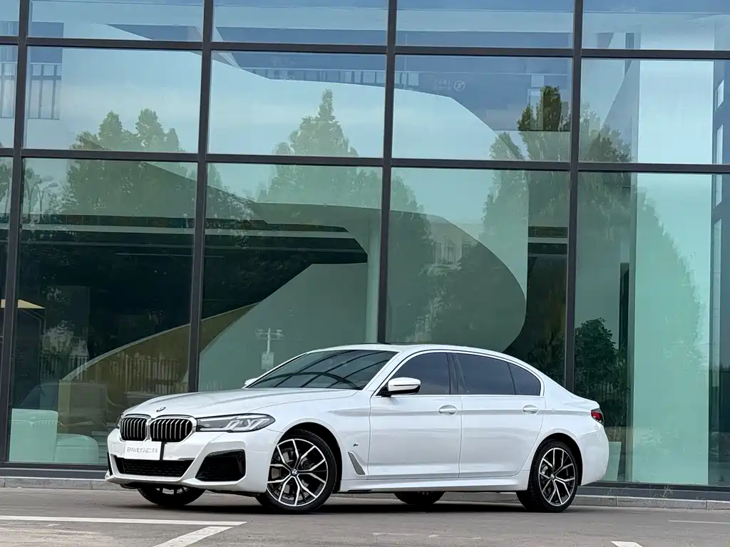 BMW 5 Series 2023