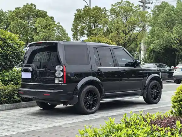 Land Rover Discovery 2015