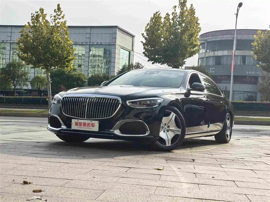Mercedes-Benz S-Class 2024