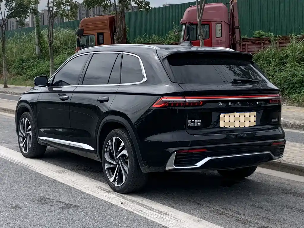 Geely Xingyue L 2024 — фото 13