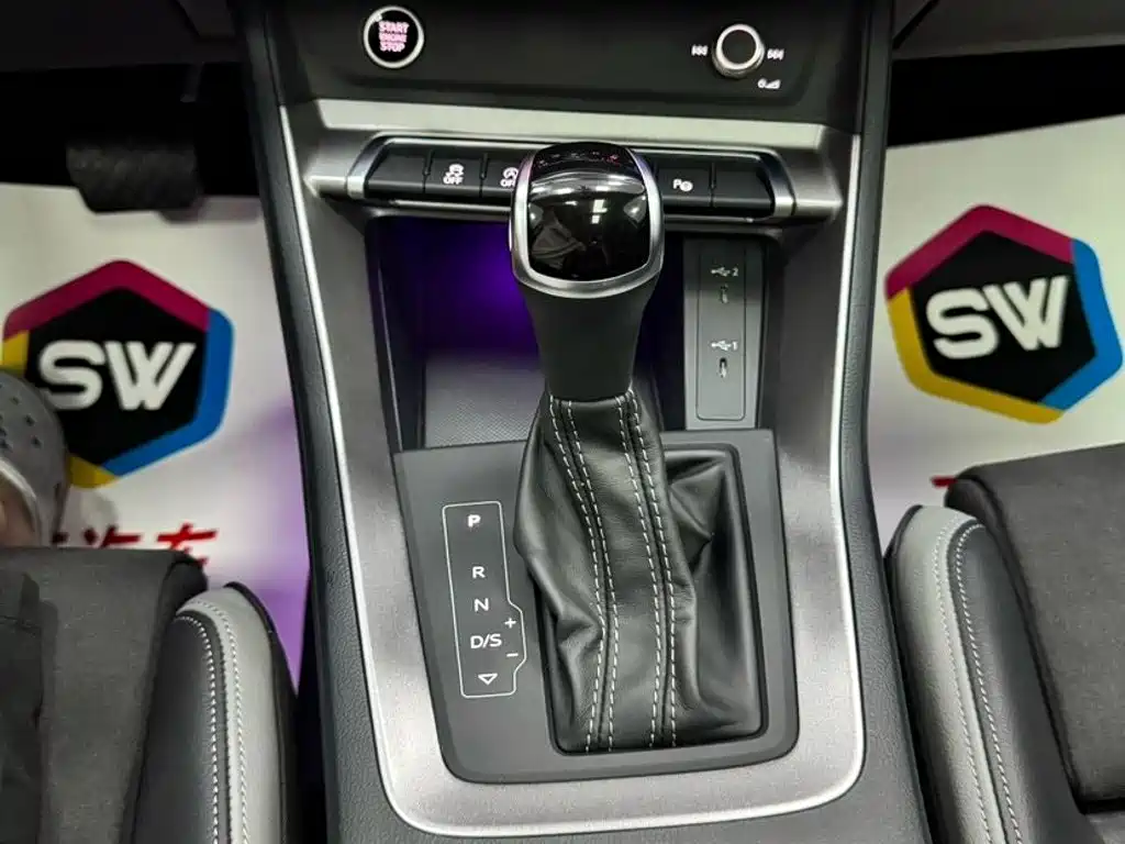 Audi Q3 2022 — фото 13