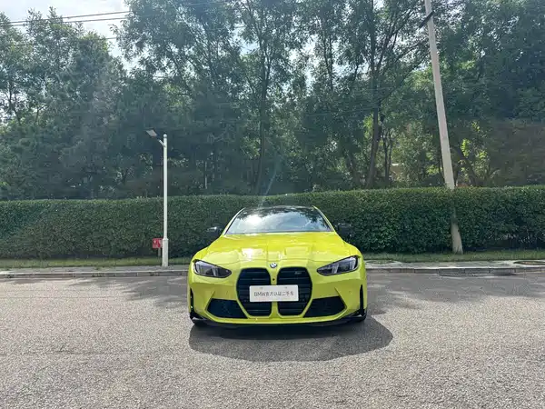 BMW M4 2025