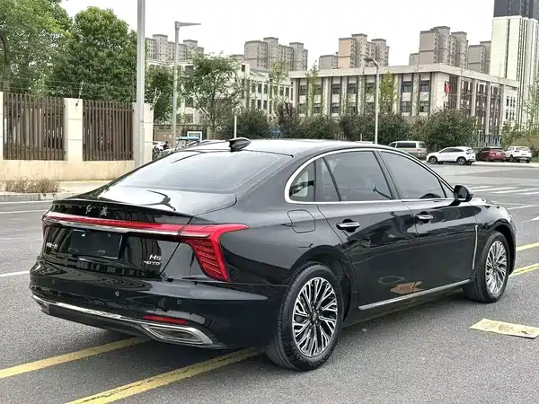 Hongqi H5 2022