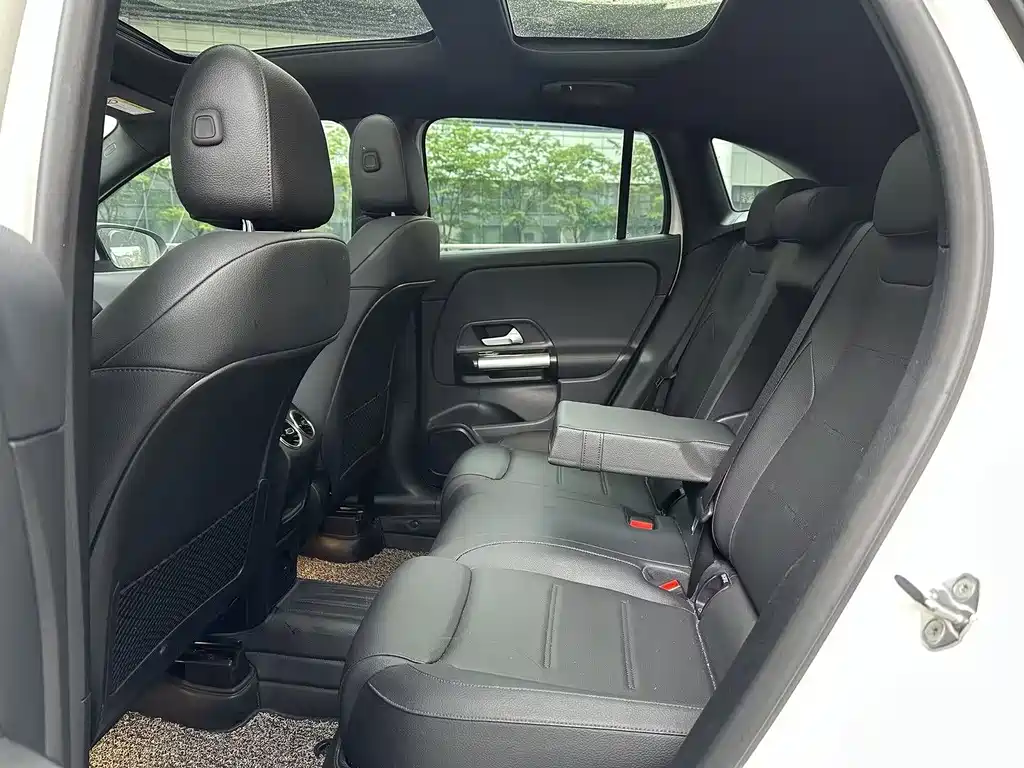 Mercedes-Benz GLA 2021 — фото 17
