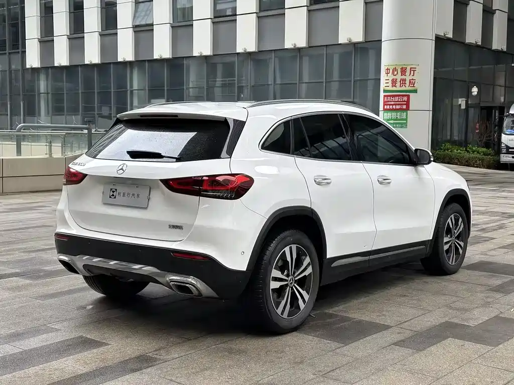 Mercedes-Benz GLA 2021 — фото 19