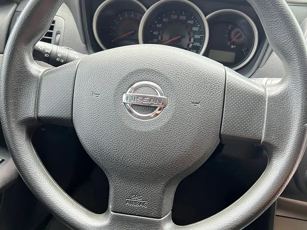 Nissan Sylphy 2015 — фото 15