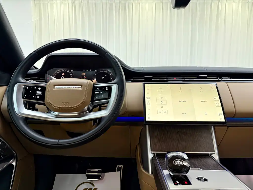 Land Rover Range Rover 2023 — фото 10