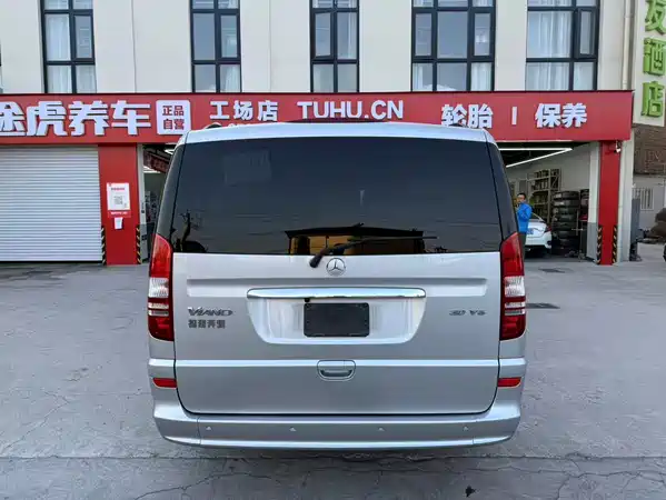 Mercedes-Benz Viano 2013