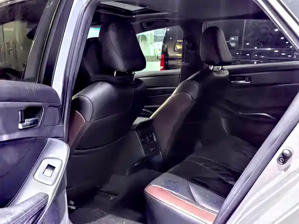 Toyota Avalon 2022