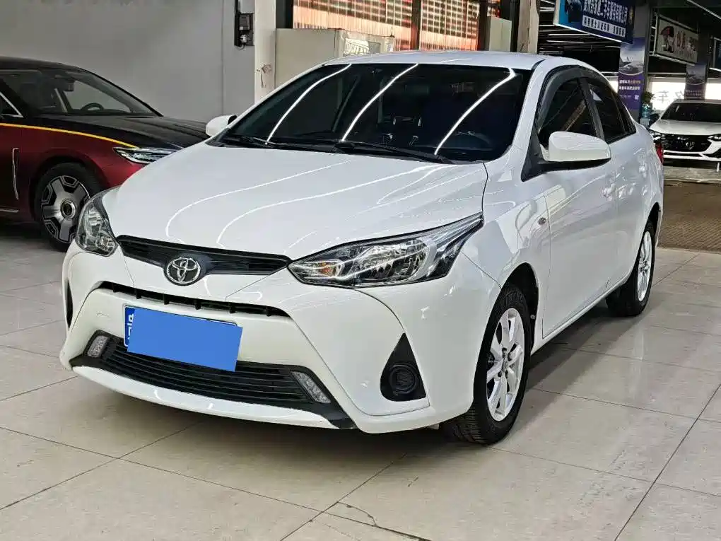 Toyota Yaris L 2019 — фото 2
