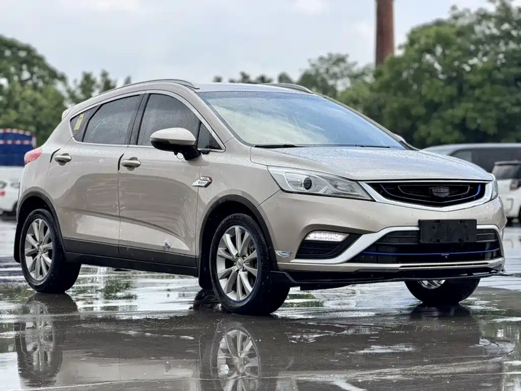 Geely Emgrand GS 2017 — фото 20