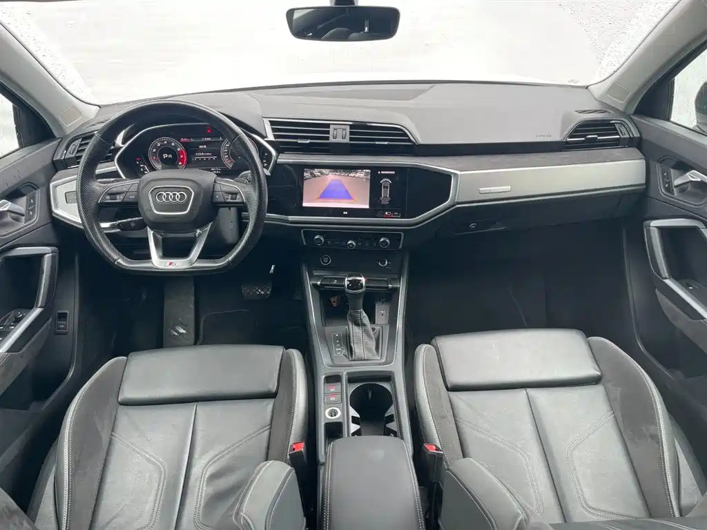 Audi Q3 Sportback 2023 — фото 8
