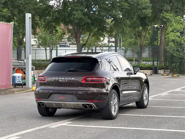 Porsche Macan 2015