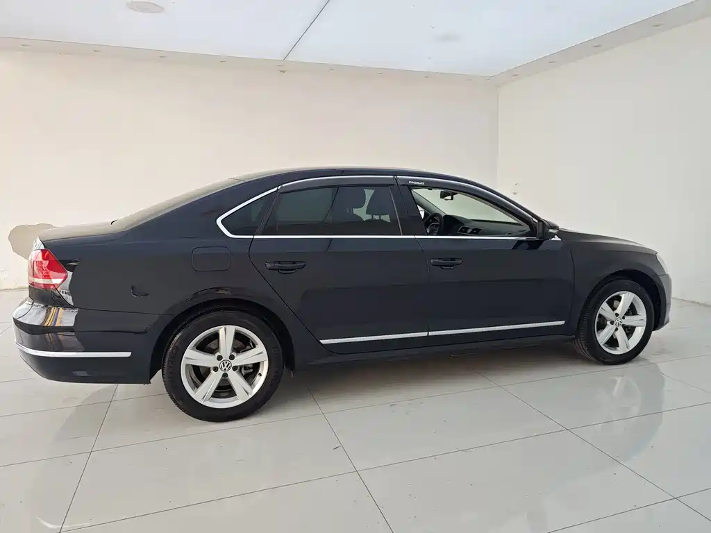 Volkswagen Passat 2016 — фото 13
