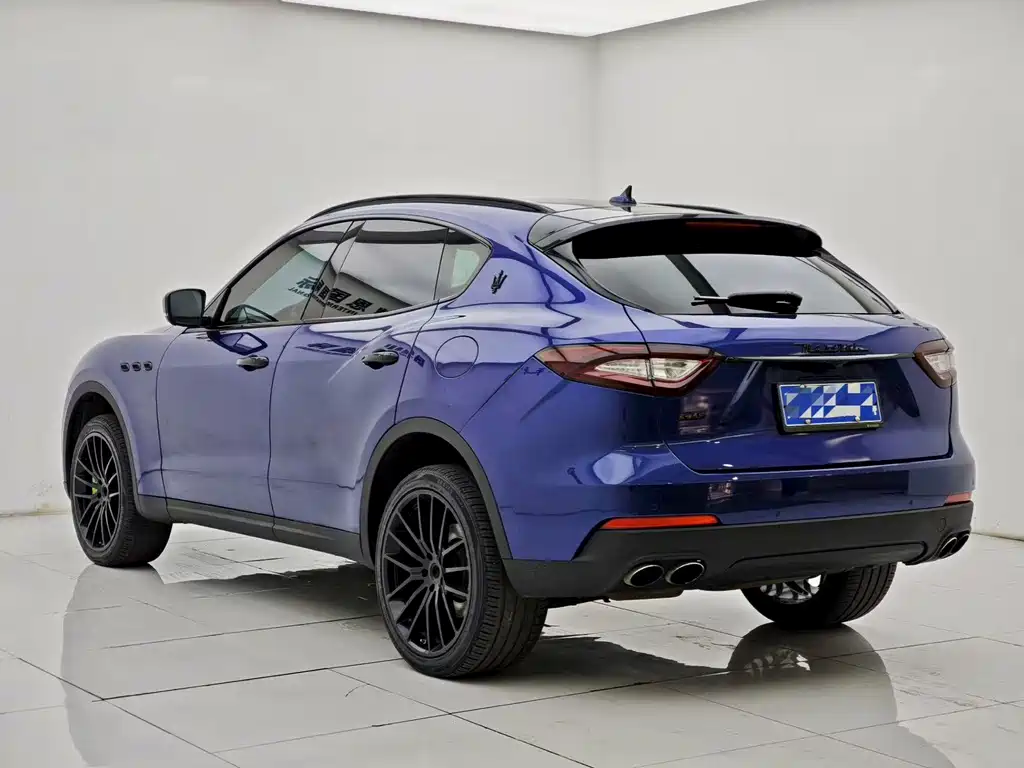 Maserati Levante 2018 — фото 8