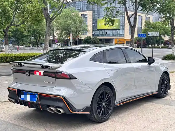Changan UNI-V 2022
