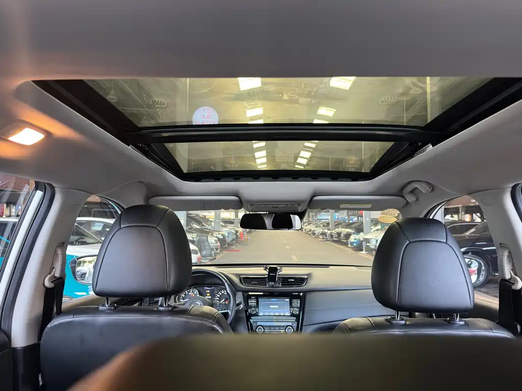 Nissan X-Trail 2018 — фото 13