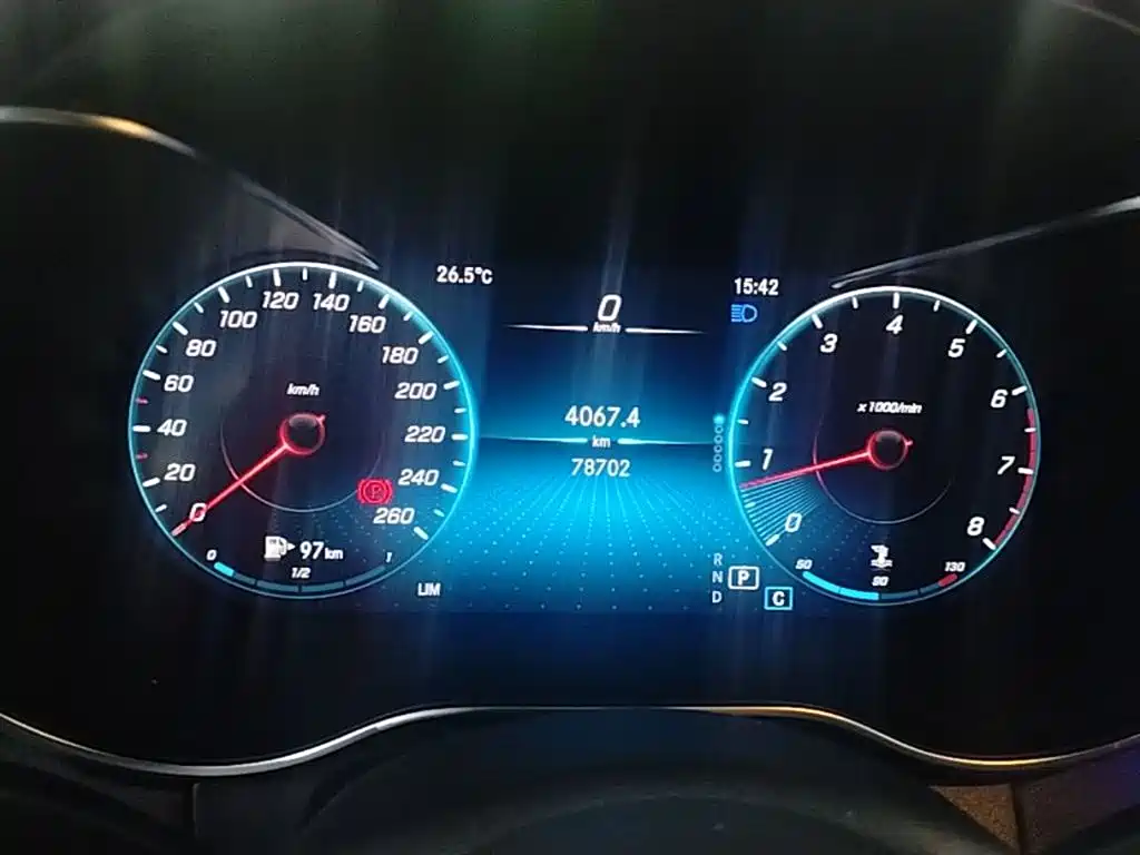 Mercedes-Benz C-Class 2020 — фото 12