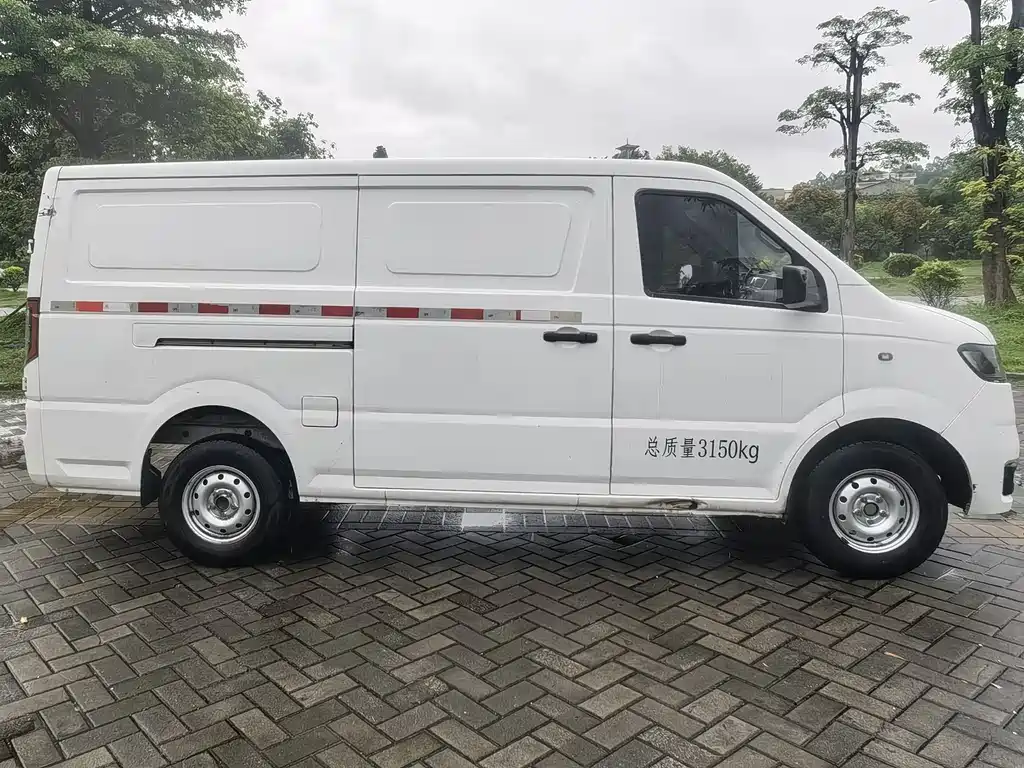 Foton EV6 2023 — фото 4