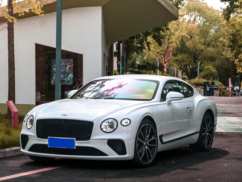 Bentley Continental 2020 — фото 1