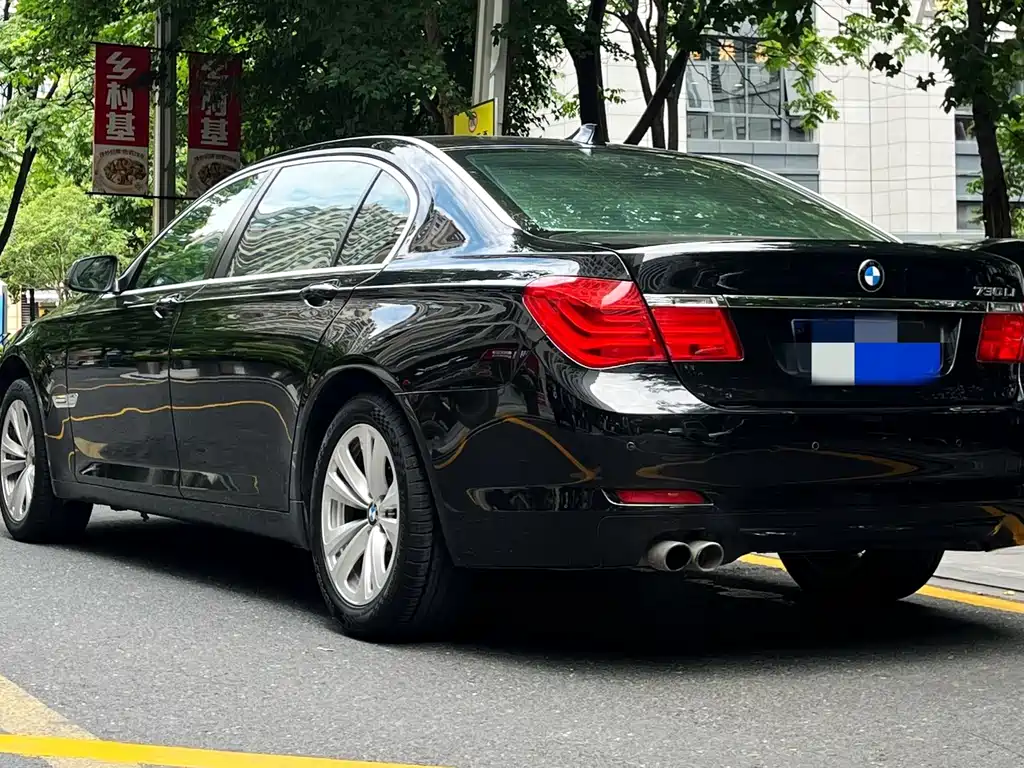 BMW 7 Series 2009