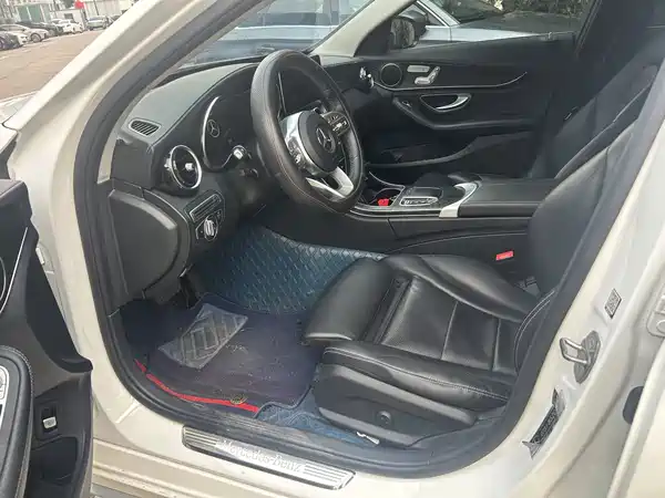 Mercedes-Benz C-Class 2020