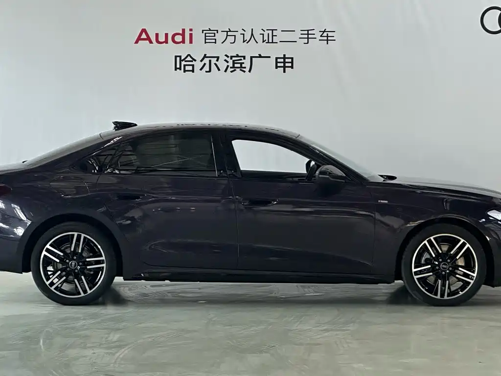 Audi A5L — фото 5