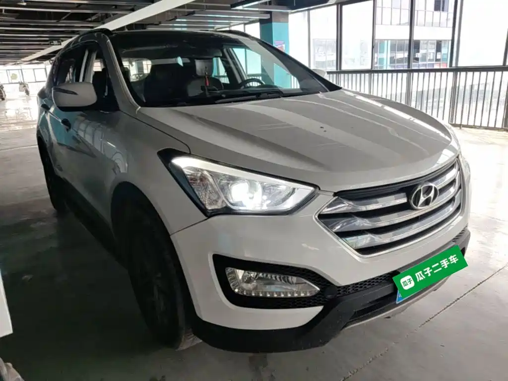 Hyundai Santa Fe 2015 — фото 4