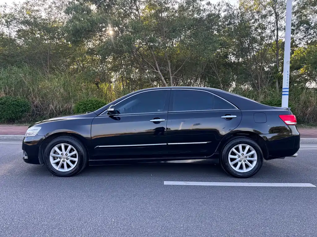 Toyota Camry 2009 — фото 23