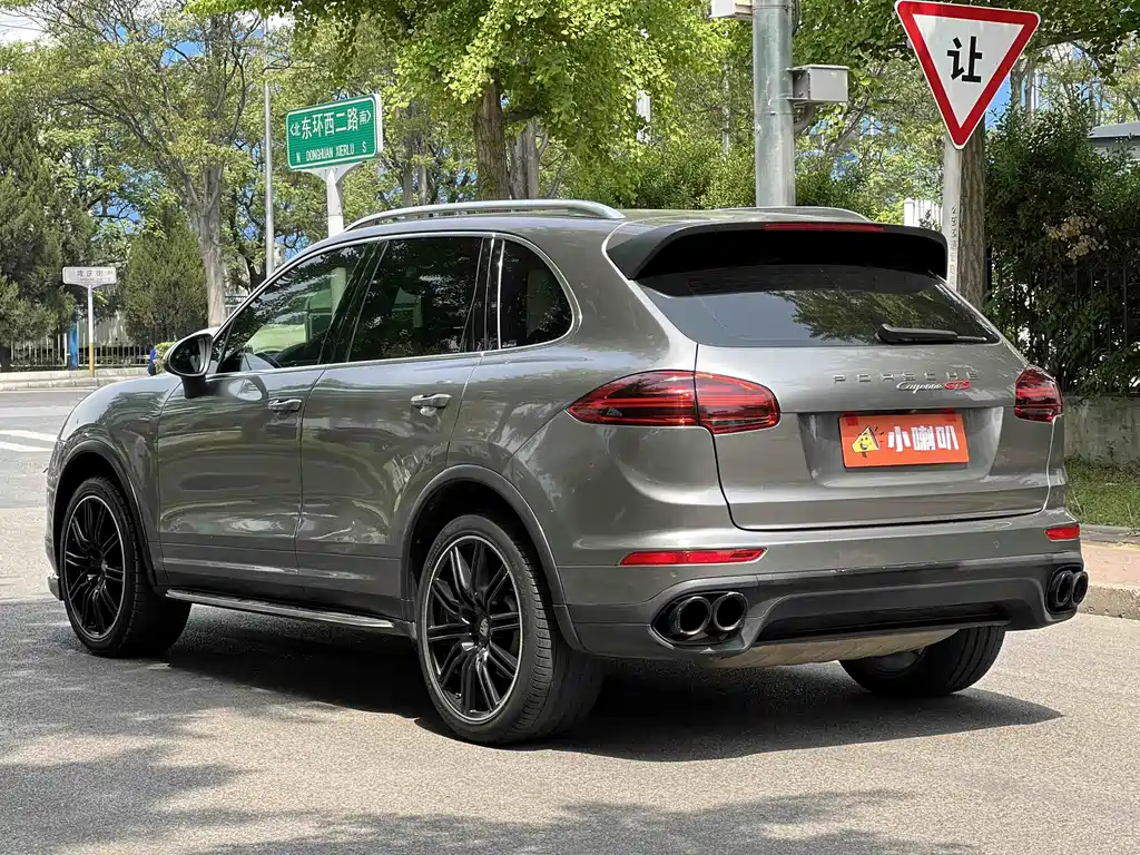 Porsche Cayenne 2015 — фото 23