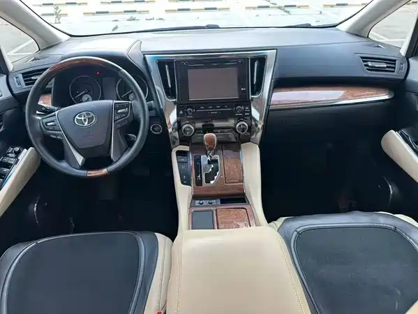 Toyota Alphard 2017