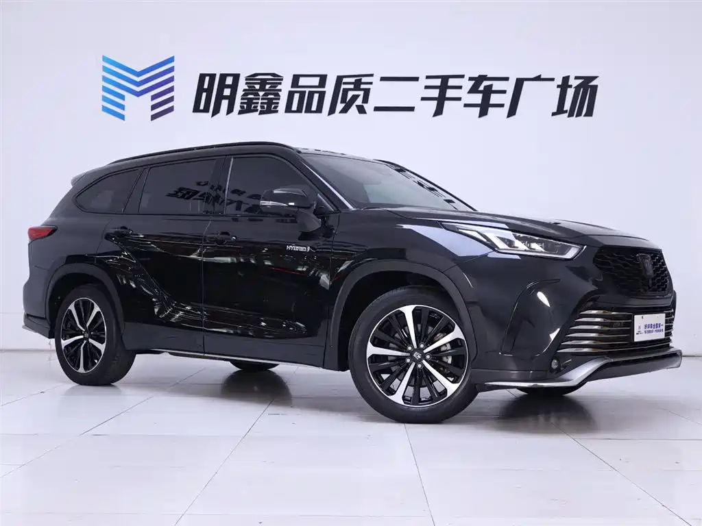 Toyota Crown Kluger 2022