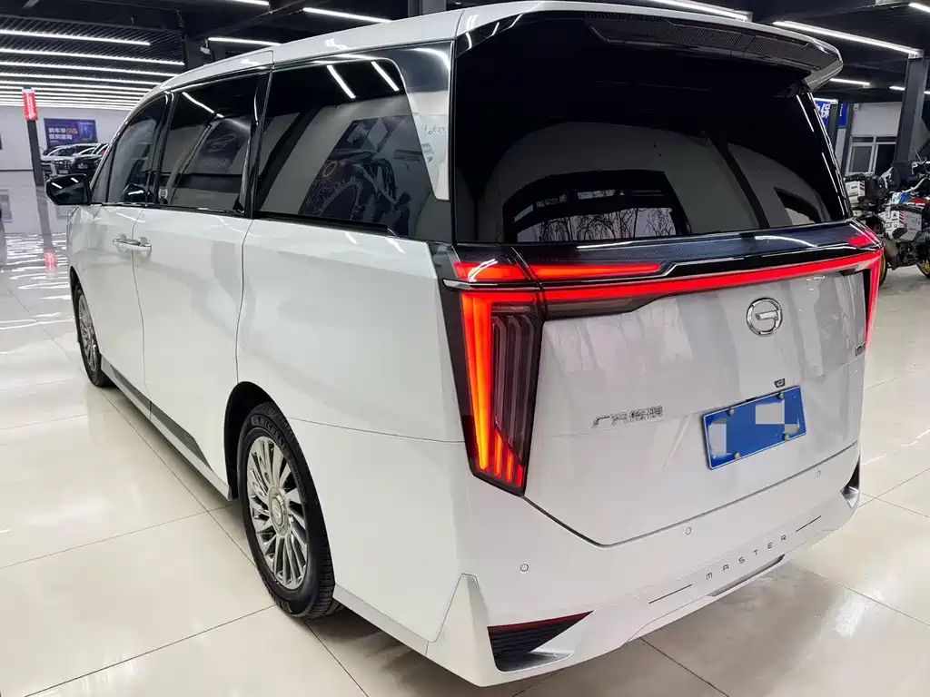 GAC Motor Trumpchi M8 2023 — фото 3
