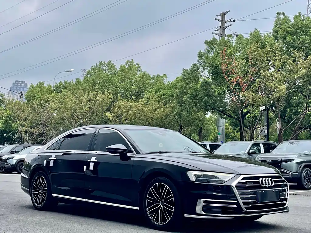 Audi A8 2020 — фото 3
