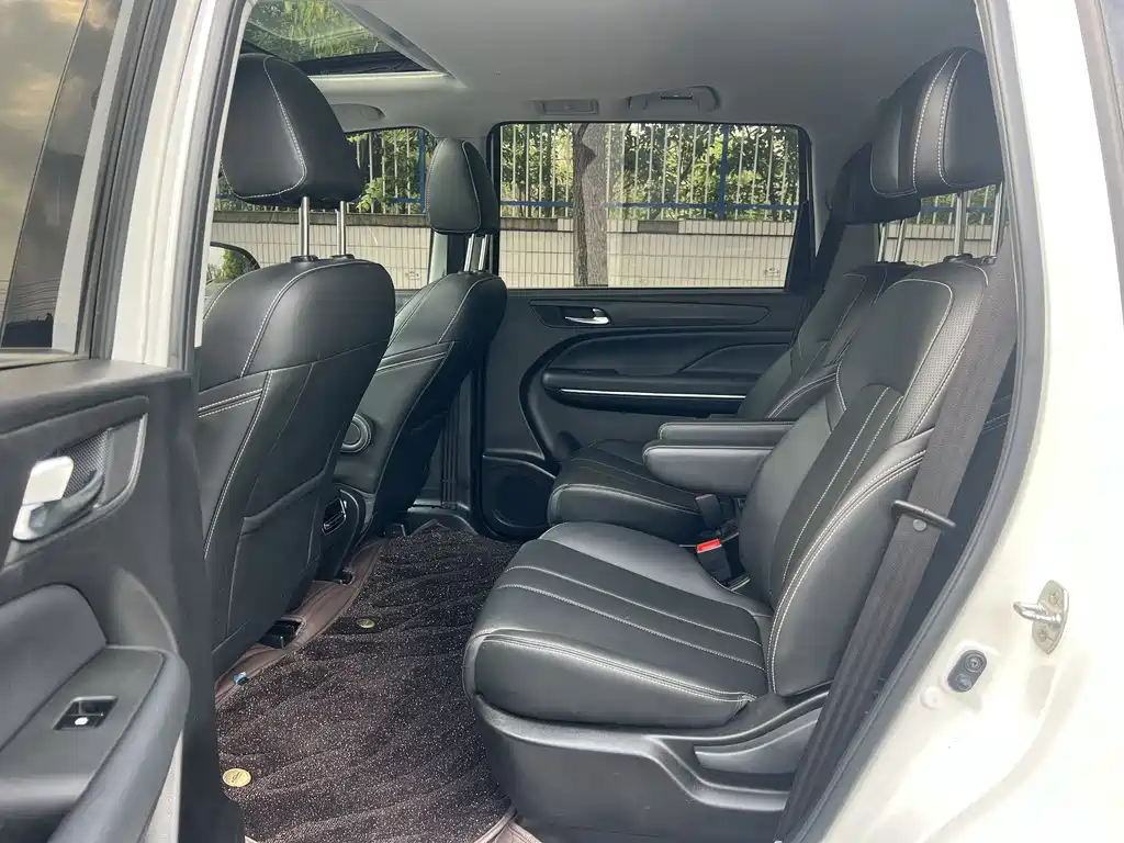 GAC Motor Trumpchi M6 2020 — фото 10