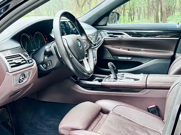 BMW 7 Series 2017