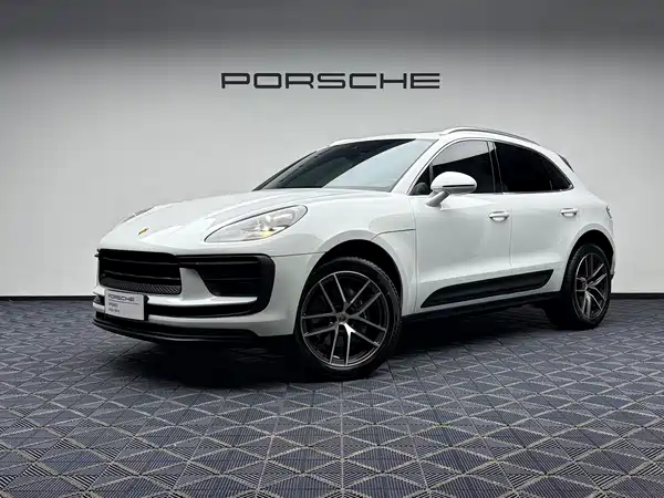 Porsche Macan 2025