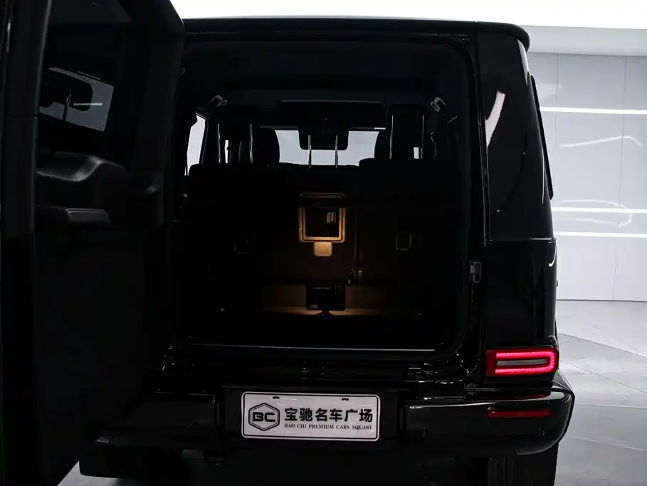 Mercedes-Benz G-Class 2023 — фото 15