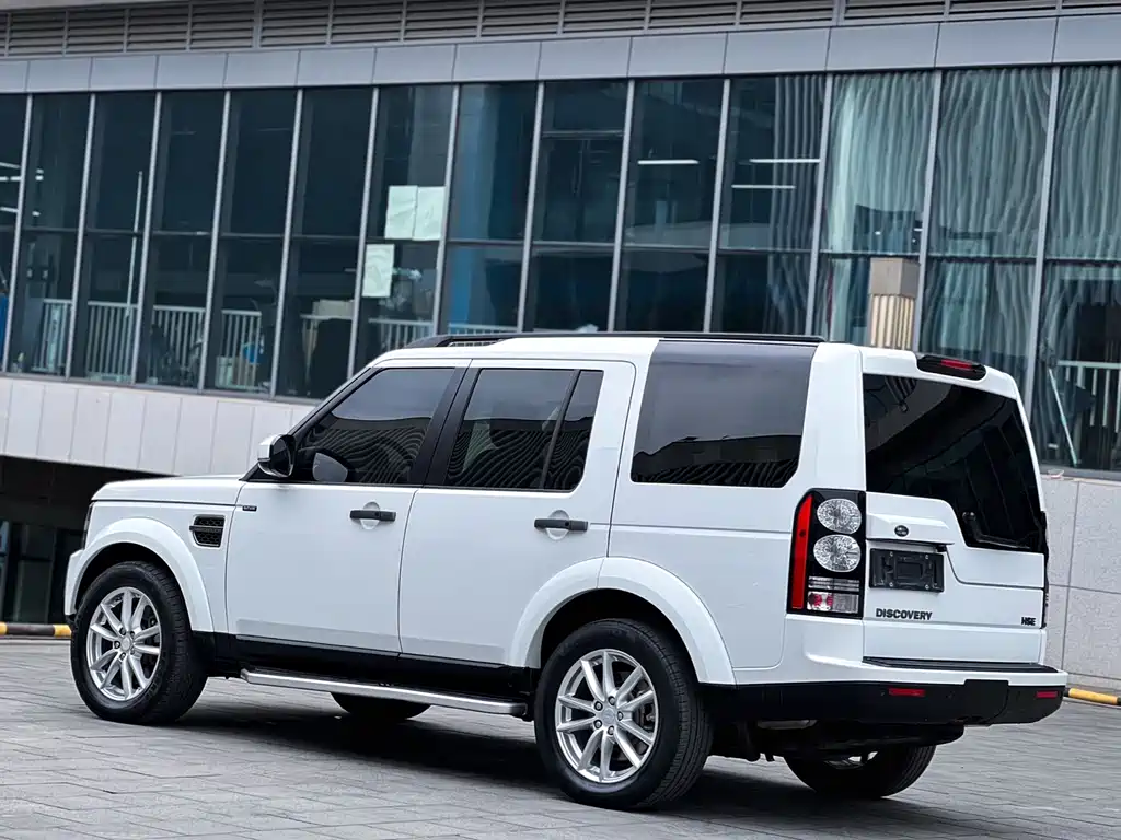 Land Rover Discovery 2016 — фото 3