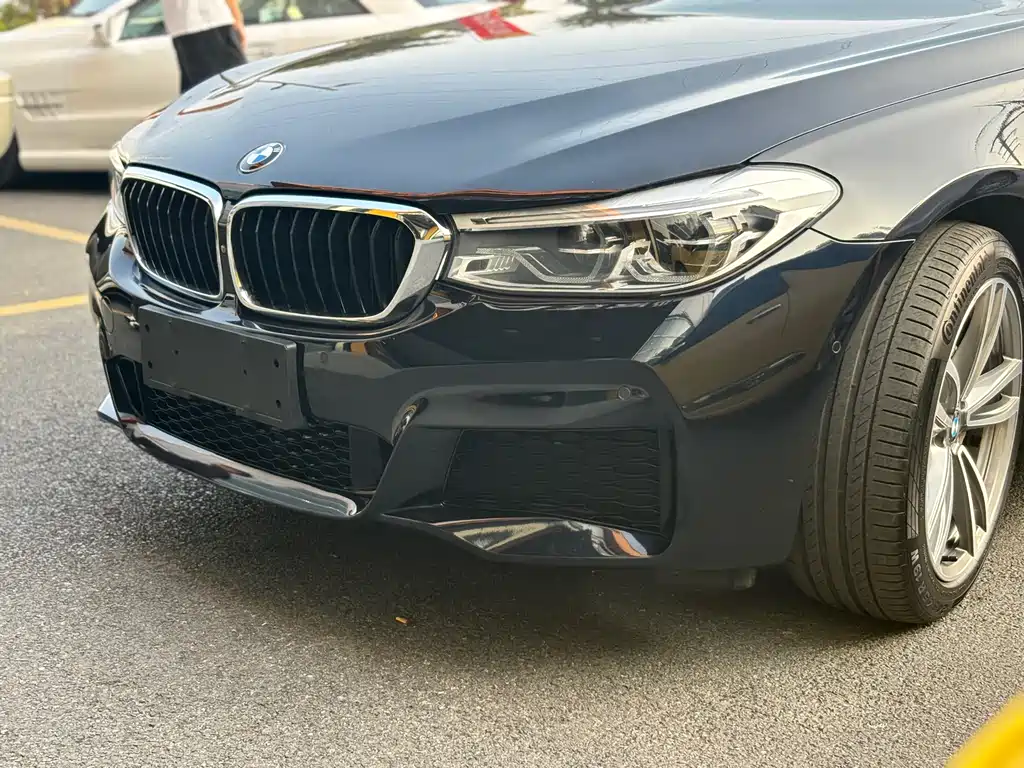 BMW 6 Series GT 2019 — фото 12