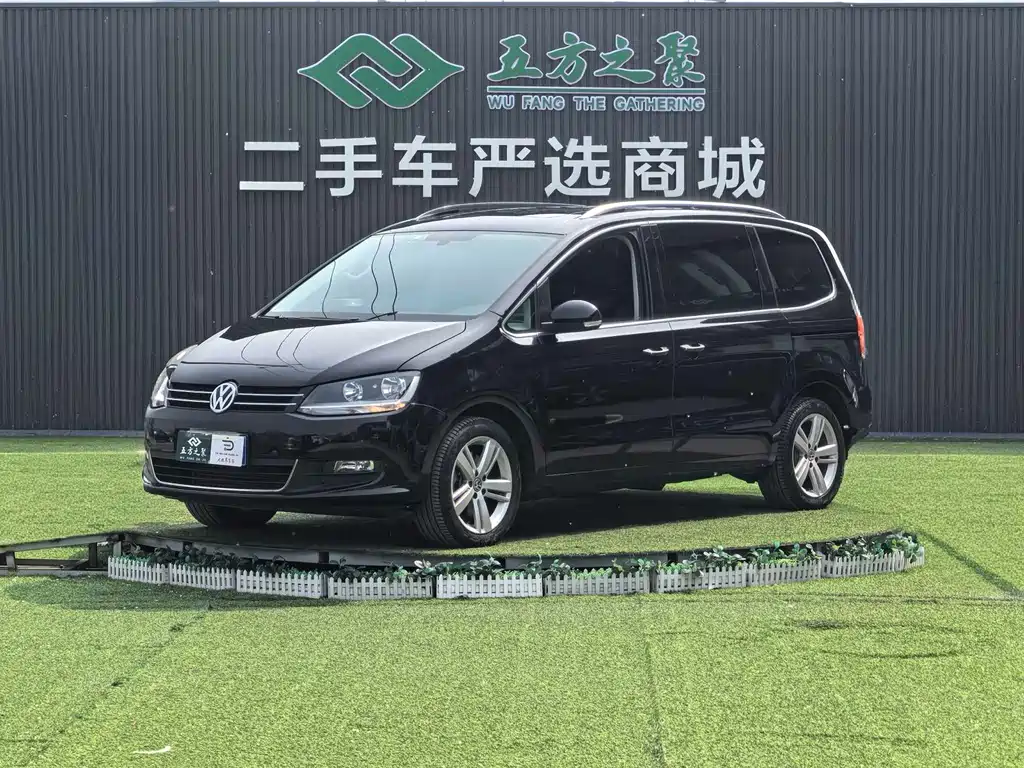 Volkswagen Sharan 2018 — фото 1
