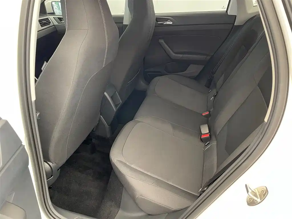 Volkswagen Polo 2021