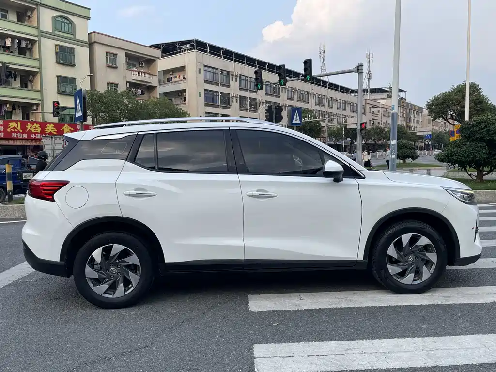 GAC Motor Trumpchi GS4 2021 — фото 21