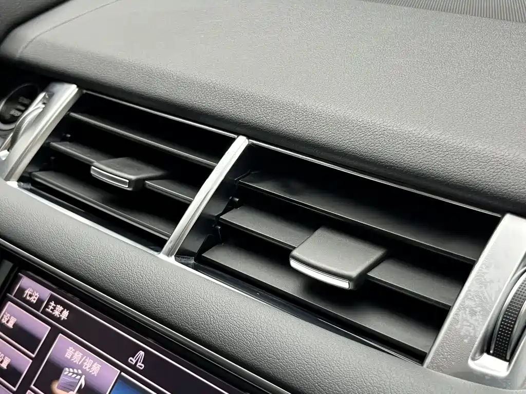 Land Rover Sport 2013 — фото 20