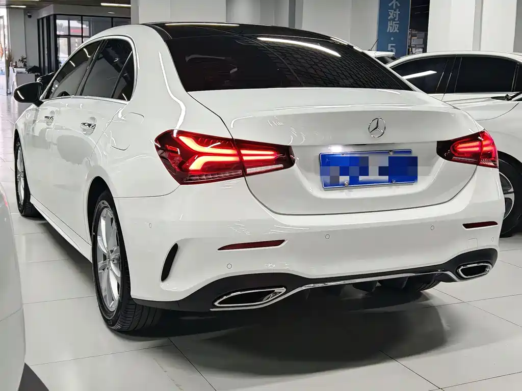 Mercedes-Benz A-Class 2020 — фото 4