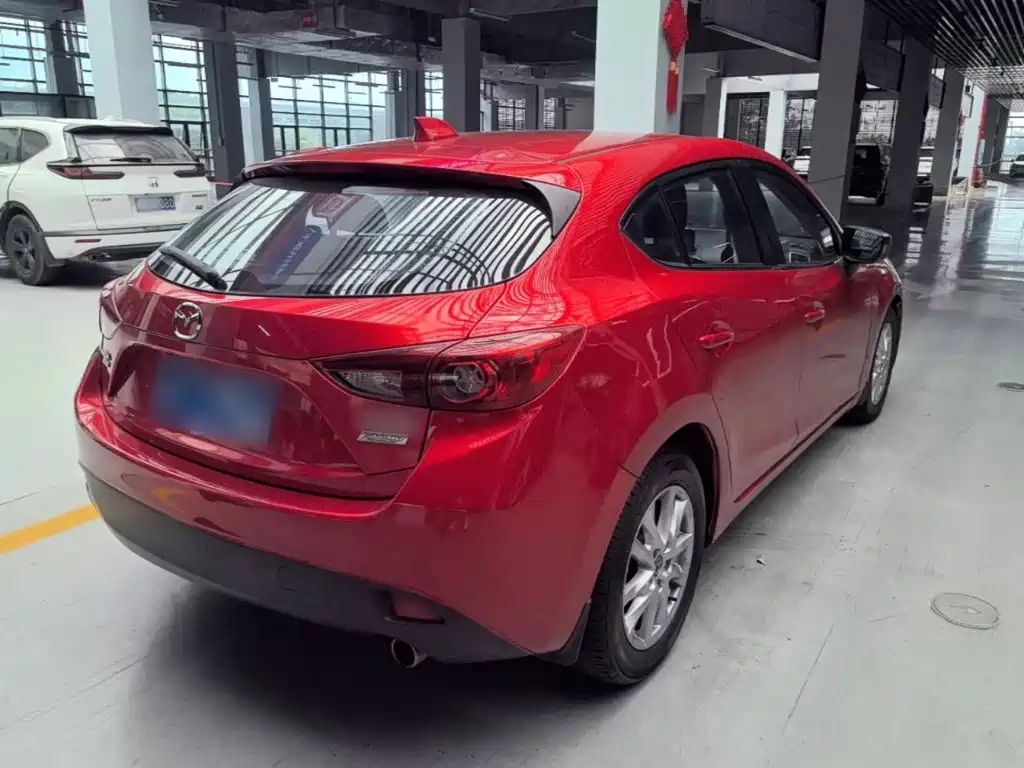 Mazda 3 Axela 2016